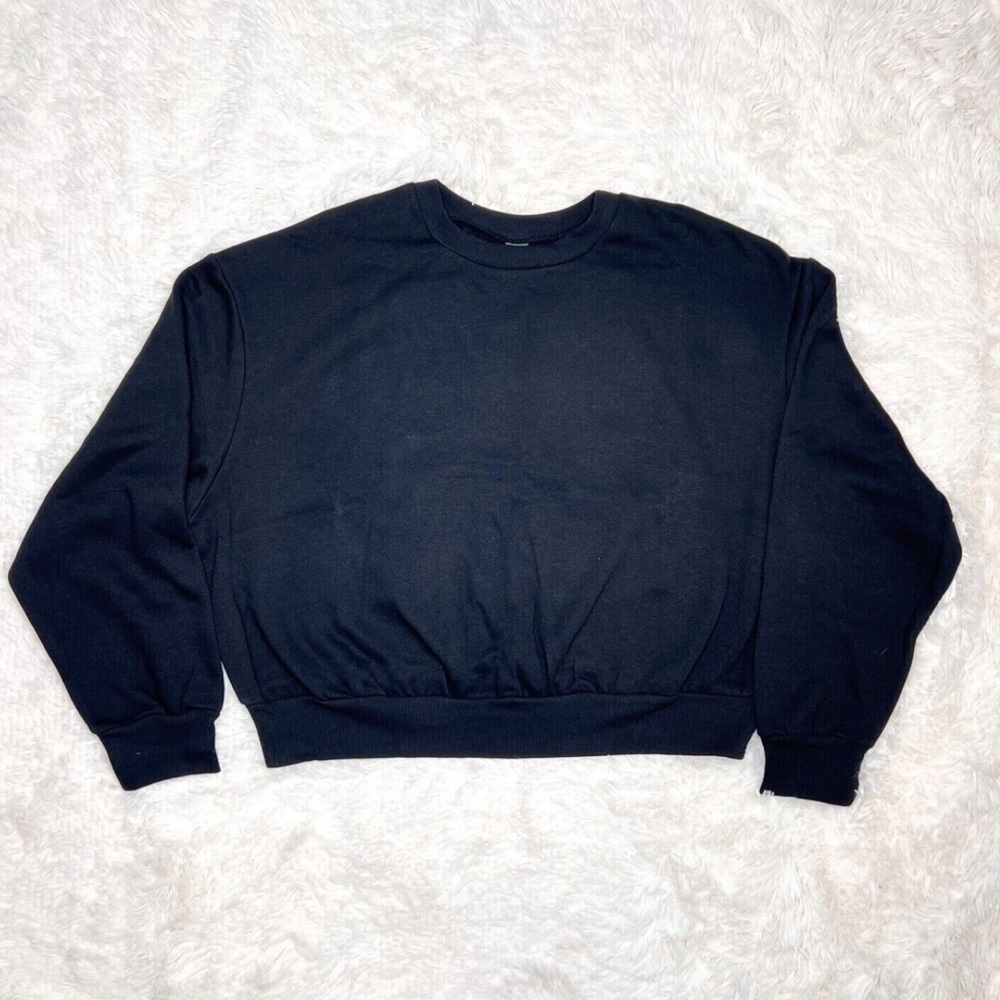 Women’s Wild Fable Super Soft Oversized Stretchy Black Cropped Sweater